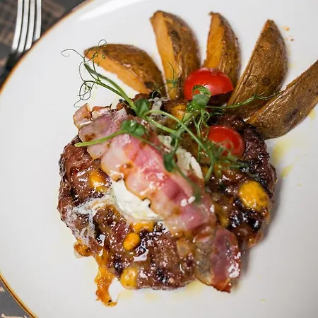 Industrial 1853. 호텔 크라구예바츠