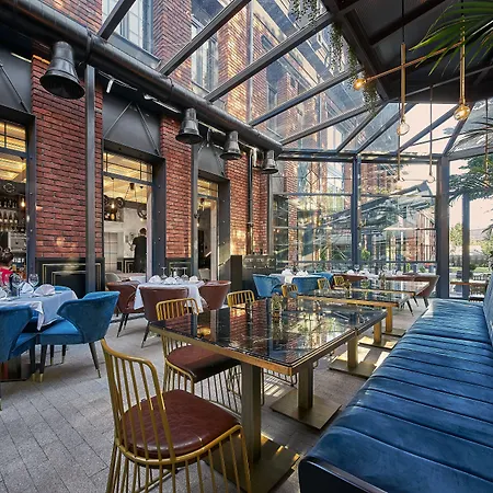 호텔 Industrial 1853.