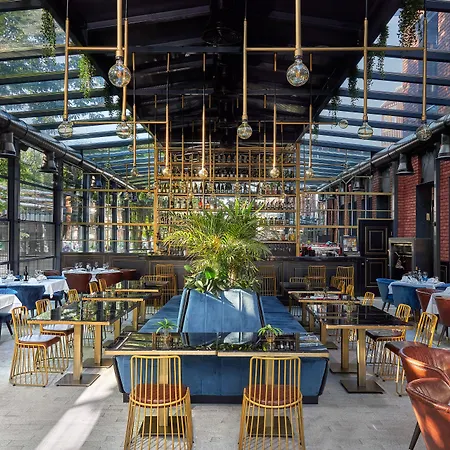 호텔 Industrial 1853. 크라구예바츠