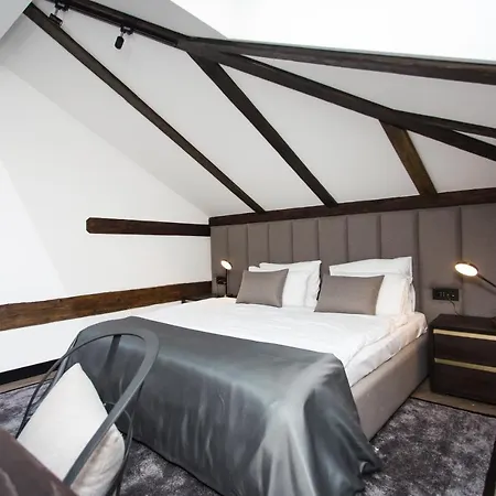 호텔 Industrial 1853.