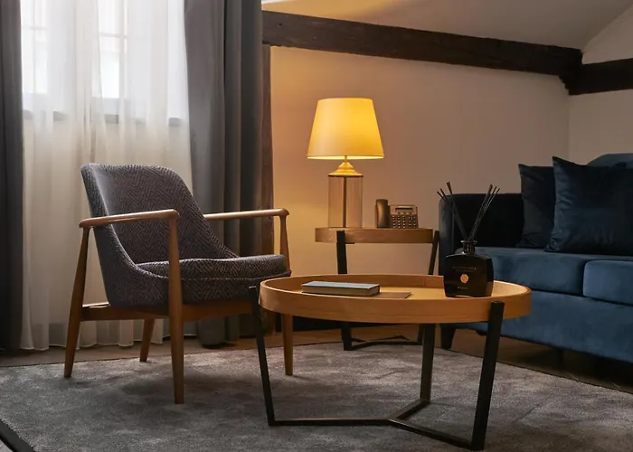 Industrial 1853. Hotel 4*