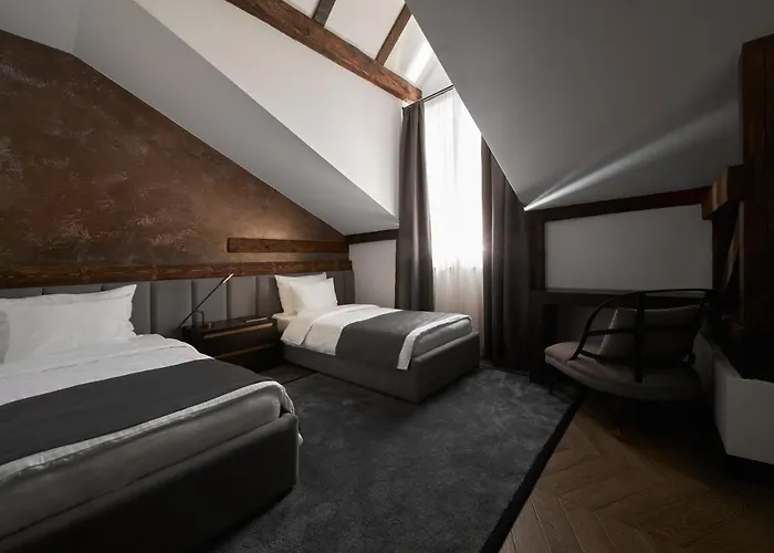 Industrial 1853. Hotel 4*